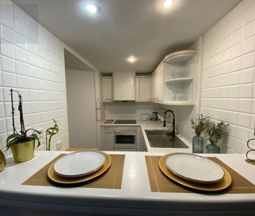 Óptimo T1 mobilado em condomínio com vista de mar - Photo 1