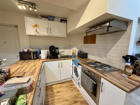 1 bedroom flat to rent - Photo 5