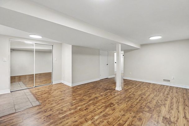 For Lease - 2093 Orient Park Drive Unit# 132, Blackburn Hamlet, Ontario - Photo 1
