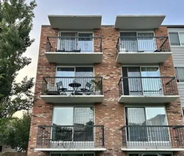 BRIGHT ONE BEDROOM WITH BALCONY! CRESCENT HEIGHTS! | Calgary - Photo 1