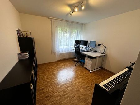 APPARTEMENT 41/2 PIÈCES À STÄFA (ZH), MEUBLÉ, TEMPORAIRE - Photo 4