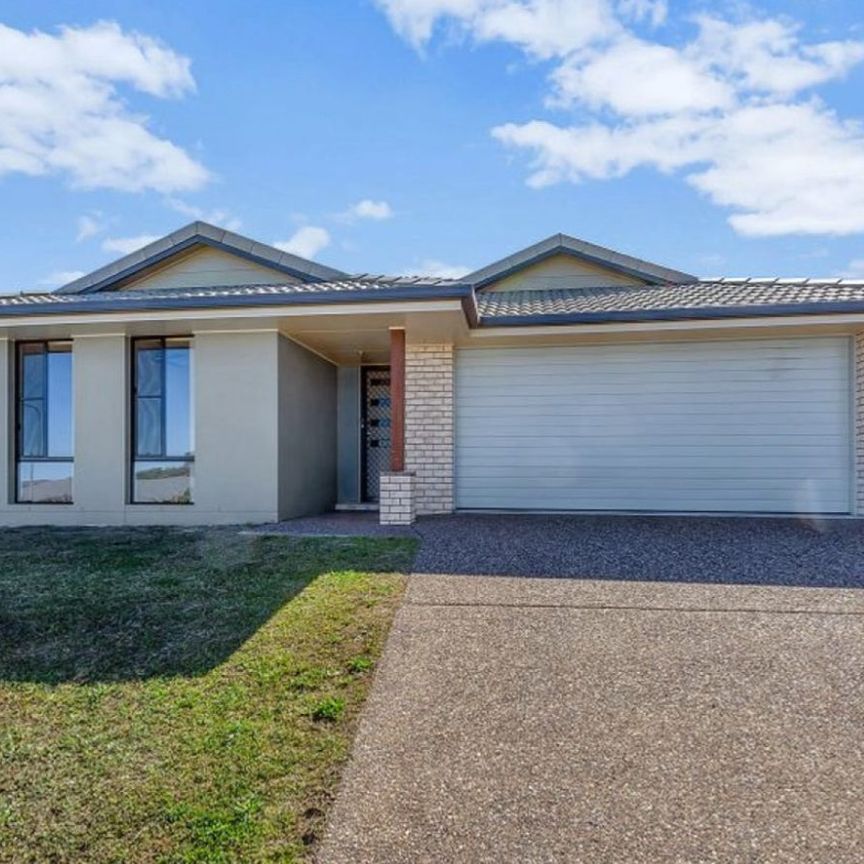 Spacious & Modern Family Home in Glenvale - Photo 1