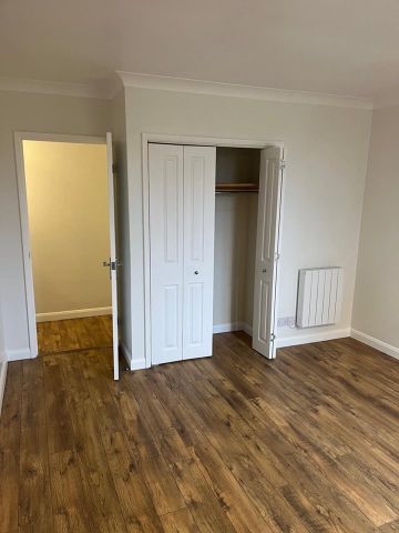 2 Bed Flat, Lordswood Court, SO16 - Photo 3