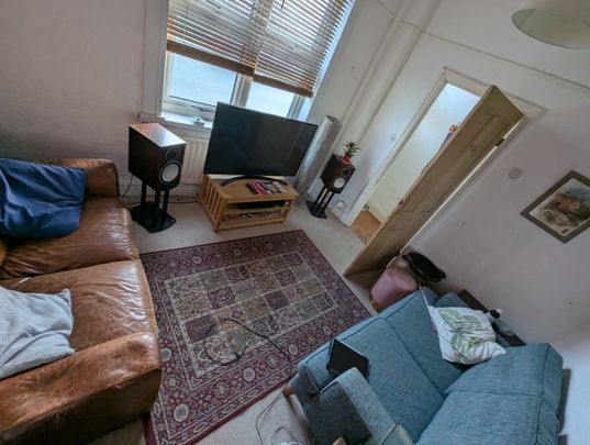 Room in a Shared House, Morris Lane, LS5 - Photo 1