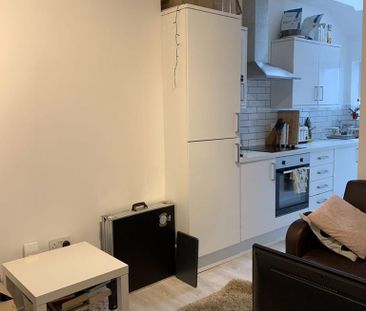 1 bedroom apartment to rent - Photo 4