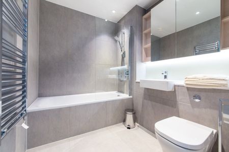 1 Bed Flat, St. Gabriel Walk, SE1 - Photo 4