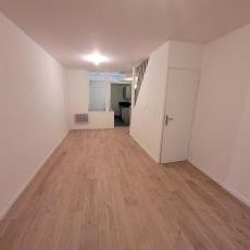 Location Appartement 4 pièces 70m² ARMENTIERES 59280 - Photo 1