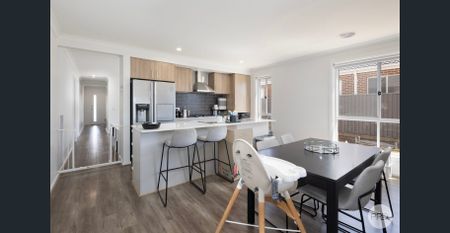 4 BEDROOM FAMILY HOME IN SMYTHES CREEK - Photo 5