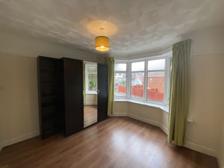 Rayners Gardens, Southampton - Photo 3