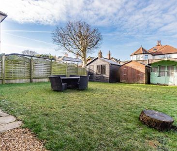 3 bedroom ground floor flat to rent - Photo 6