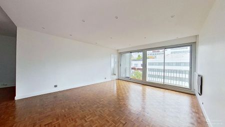 Location Appartement 3 pièces 84m² - Photo 3