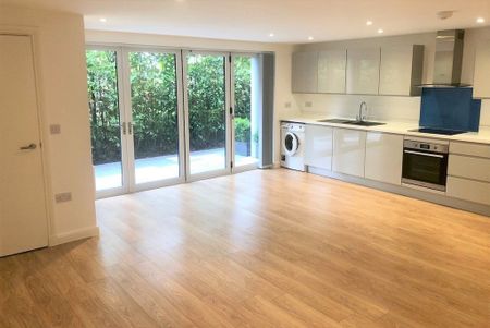 St. Andrews Road North, Lytham St. Annes - Photo 4