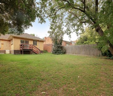 Three bedroom home in an enviable location - Photo 5