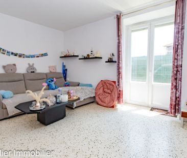 Location Appartement 4 pièces 103m² ST LATTIER 38840 - Photo 1