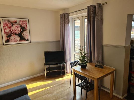 2 bedroom house to rent - Photo 1