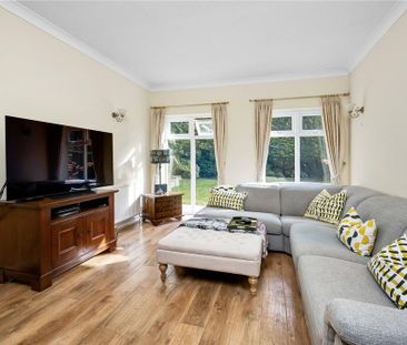 5 bedroom detached house to rent - Photo 4