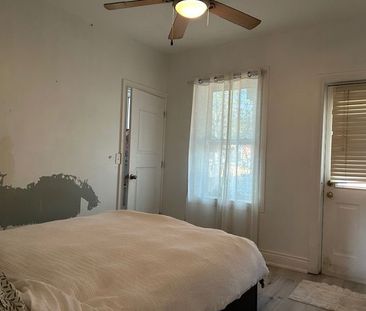 For Lease - 693 Woodbine Avenue Unit# unit 1, Toronto, Ontario - Photo 2