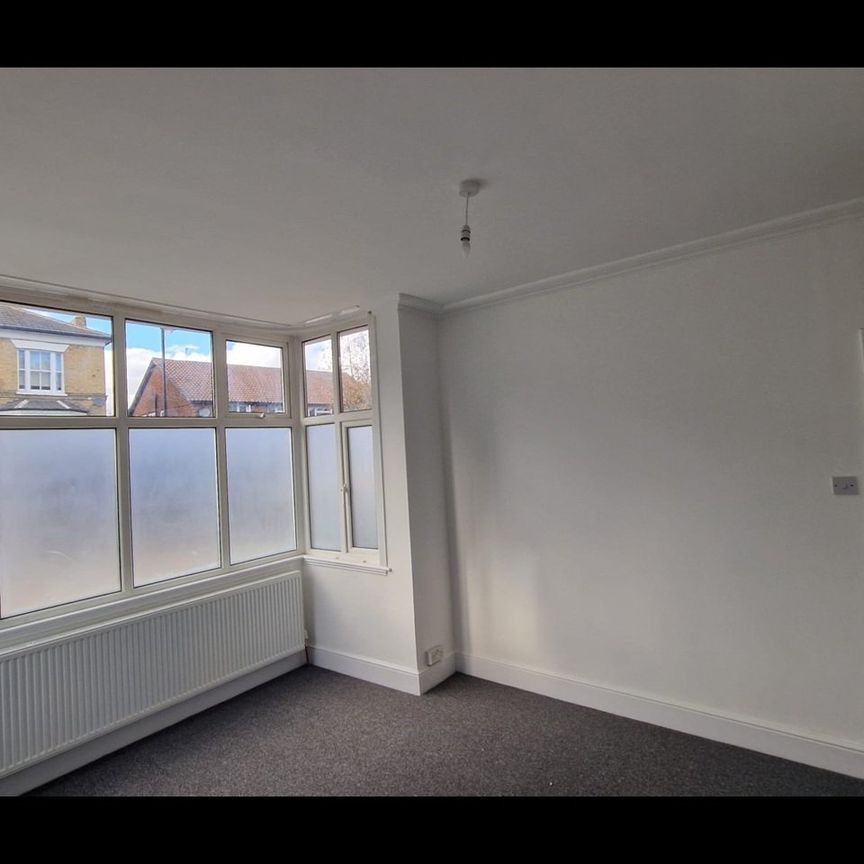 3 Bed Flat, Havelock Road, CR0 - Photo 1