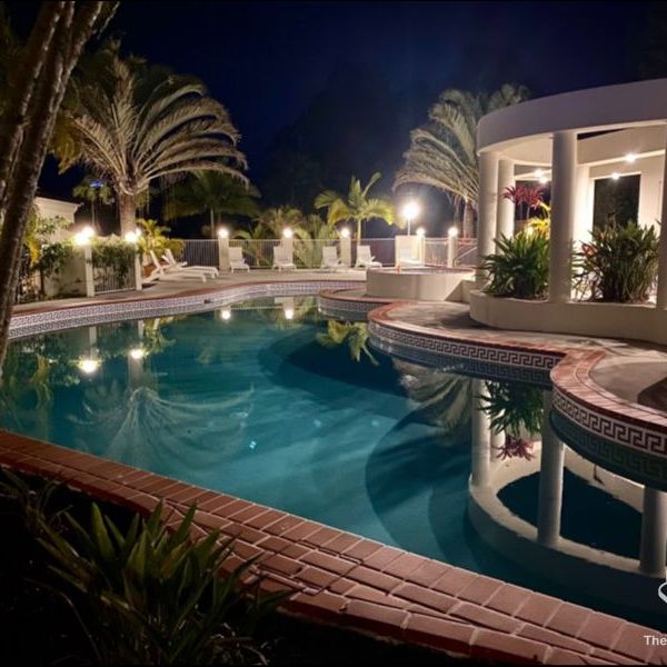 Spacious Unfurnished 3 Bedroom 3bathroom Villa Within Gated Community - Photo 1