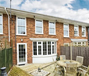 3 bedroom terraced house to rent - Photo 5