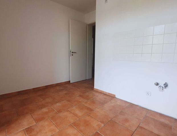 +++ 2 Zimmer Wohnung mit Balkon, Badewanne mit Tür +++ - Photo 1