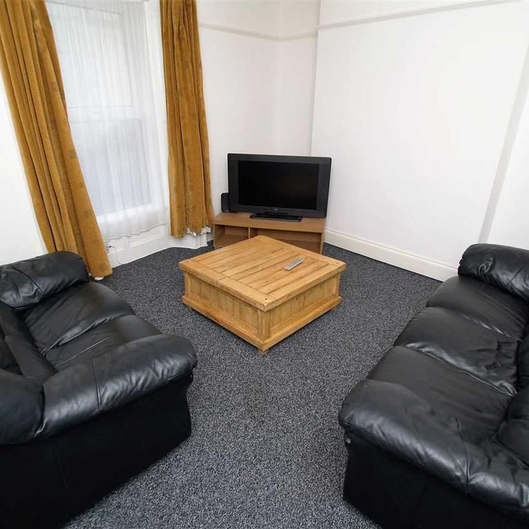 4 bedroom house share to rent - Photo 1