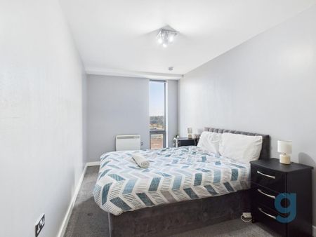 2 bedroom flat to rent - Photo 4