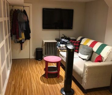 For Lease - 30 Glenholme Avenue Unit# Lower, Toronto, Ontario - Photo 1