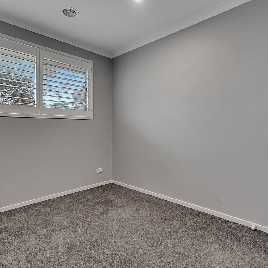 2 Rosedene Avenue, Officer VIC 3809 - House For Rent | Domain - Photo 1