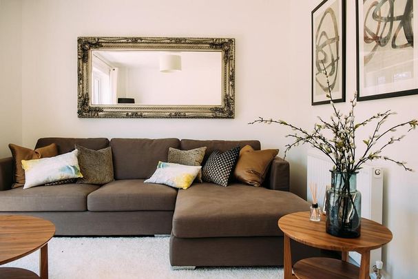 3 bedroom semi-detached house to rent - Photo 1