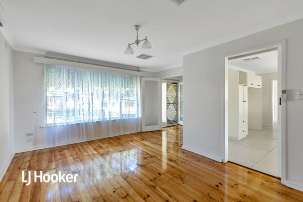 24 Thorndon Crescent, Paradise SA, Belconnen - Photo 1