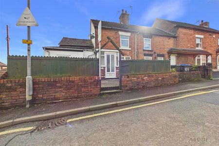 2 bedroom terraced house to rent - Photo 4