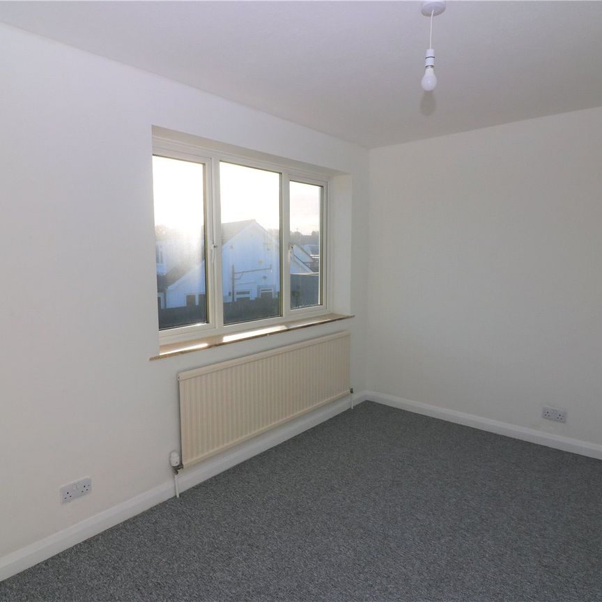 Snakes Lane, Southend-on-Sea, Essex, SS2 6UA - Photo 1