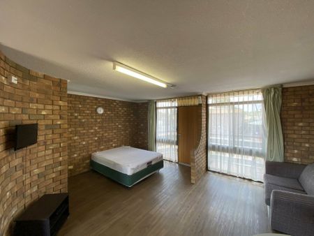 Partly Furnished Unit - Electricity and Water Included. - Photo 2