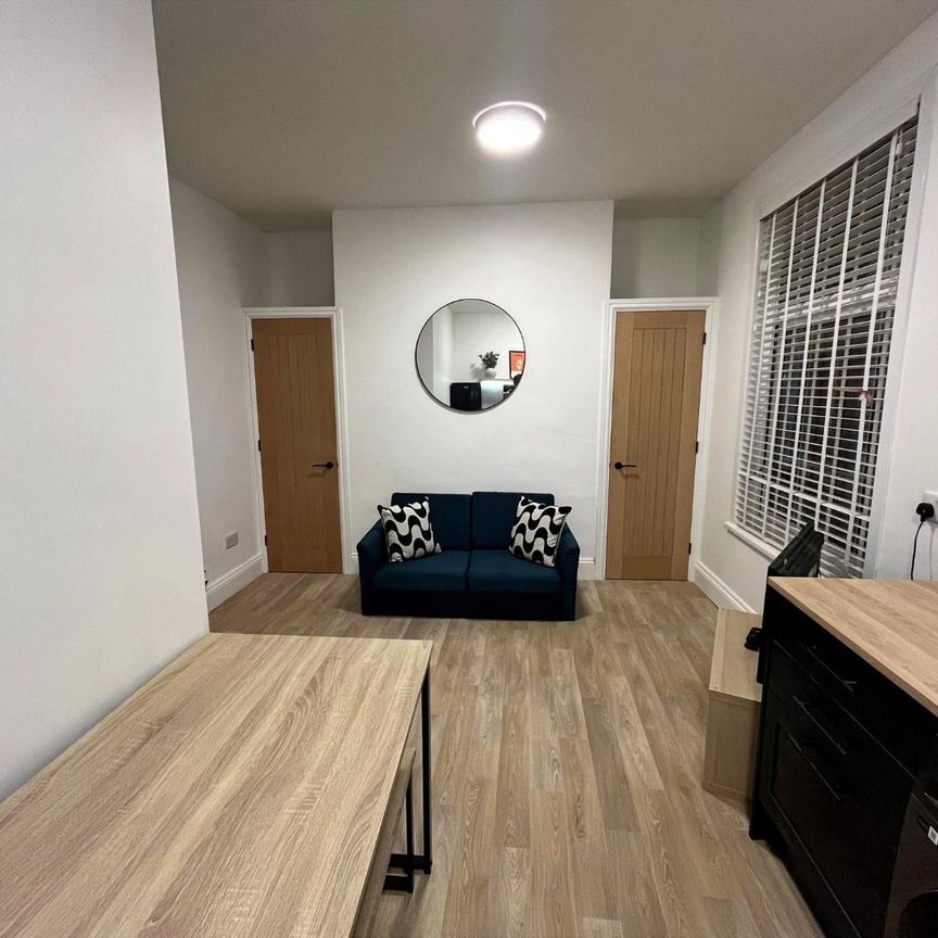 Pearson Road, Plymouth - Photo 1