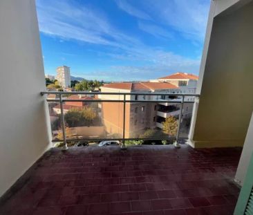 MARSEILLE 12ème arrdt. LES BORROMEES. T3 de 72 m² avec terrasse, ca... - Photo 6