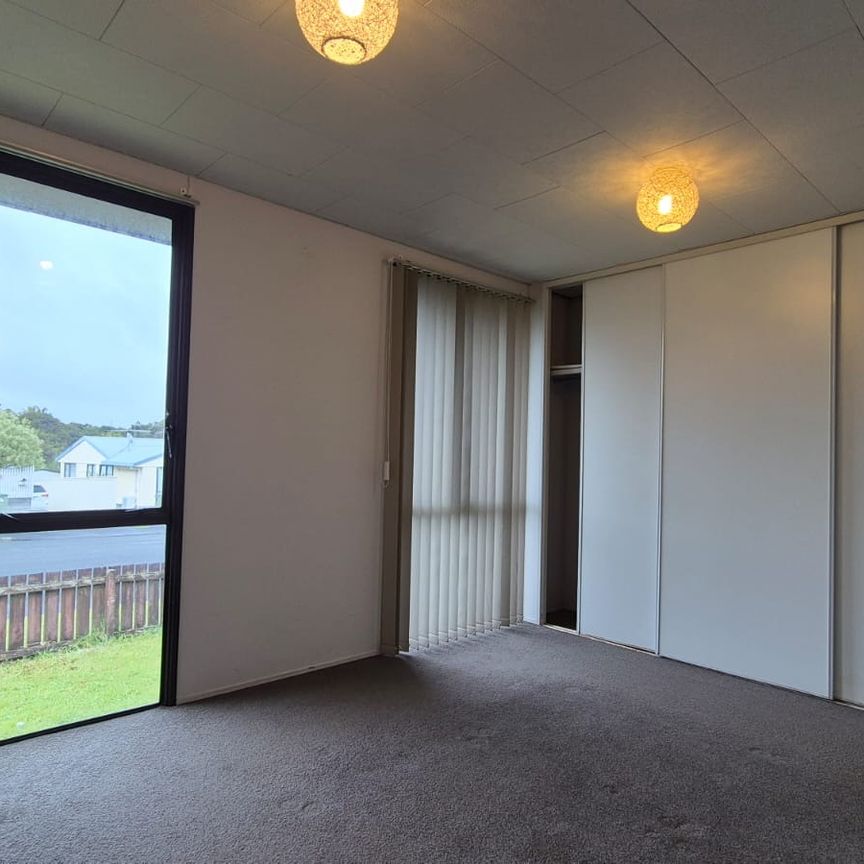 3 Bedrooms, Unsworth Heights - Photo 1