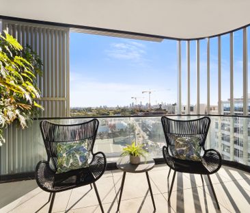 Modern Apartment in the Heart of Bondi Junction - Photo 4