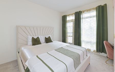 For Lease - 492 Salem Road, Ajax, Ontario - Photo 5