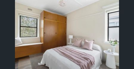 Deco Charm in a Quiet Port Melbourne Pocket - Photo 4