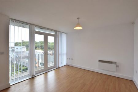 2 bedroom apartment to rent - Photo 2