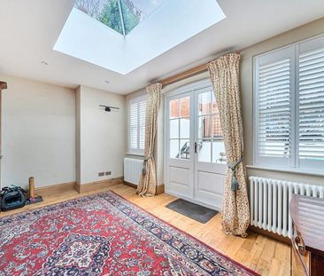 4 bedroom terraced house to rent - Photo 3