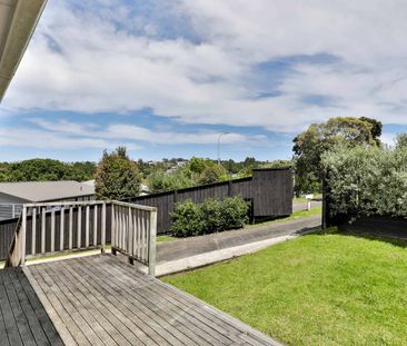 SITTING PRETTY - HILLCREST - Photo 5