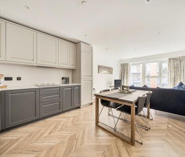 2 bedroom flat to rent - Photo 2