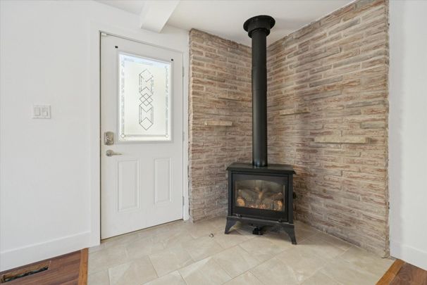 For Lease - 27008 Kennedy Road Unit# Upper, Georgina, Ontario - Photo 1