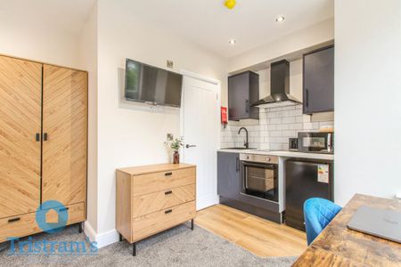 1 bed Studio for Rent - Photo 2