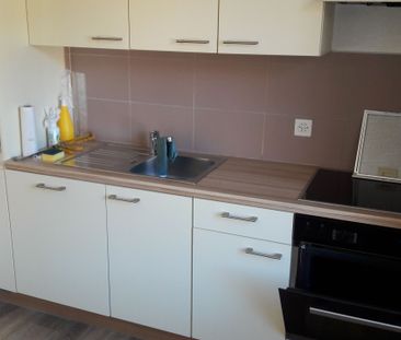 Ground floor apartment with terrace - Photo 1