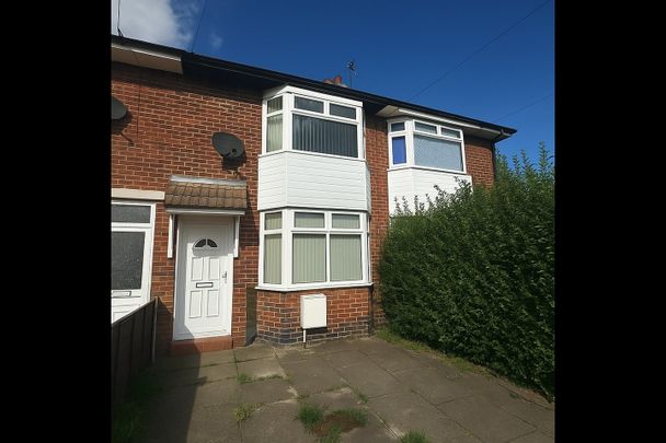 3 Bed Terraced House, Rosedale Avenue, LE4 - Photo 1