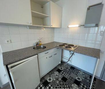 Location Appartement 2 pièces 25m² SETE 34200 - Photo 4