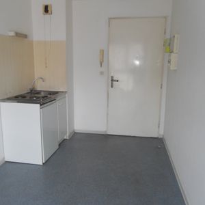 Location Appartement 1 pièce 23m² REIMS 51100 - Photo 2
